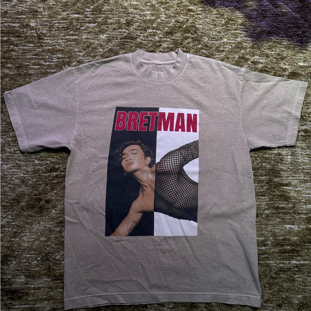 Bretman Graphic Tee in Gray